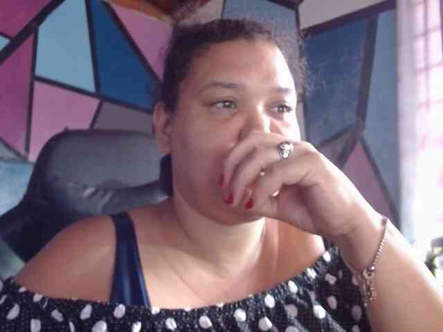 beautifulchubbyqueen webcam