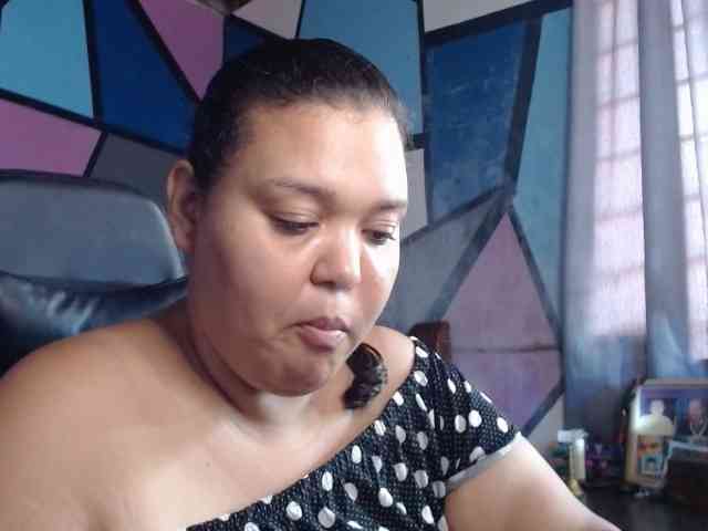 beautifulchubbyqueen webcam