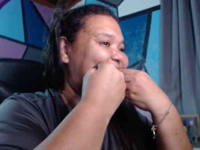 beautifulchubbyqueen webcam