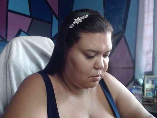 beautifulchubbyqueen webcam