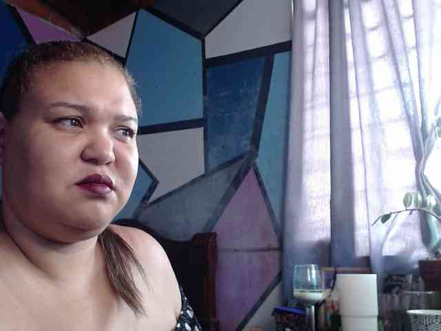 beautifulchubbyqueen webcam