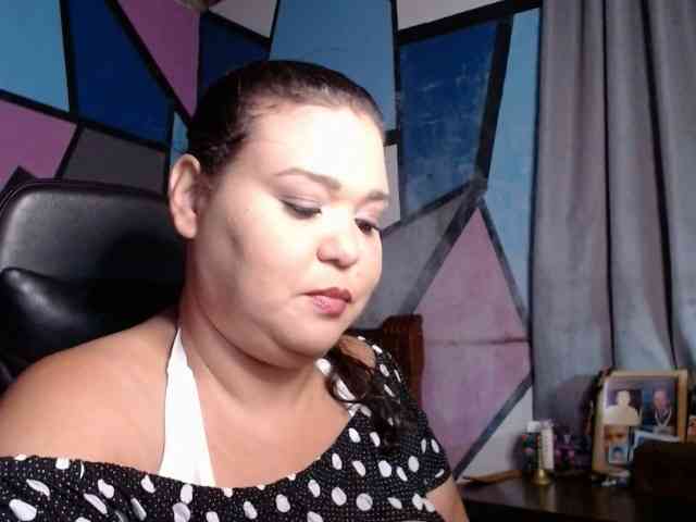 beautifulchubbyqueen webcam