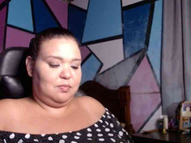 beautifulchubbyqueen webcam