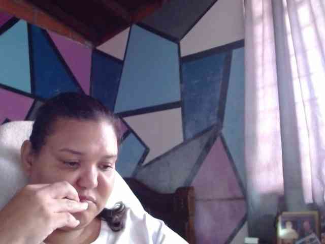 beautifulchubbyqueen webcam