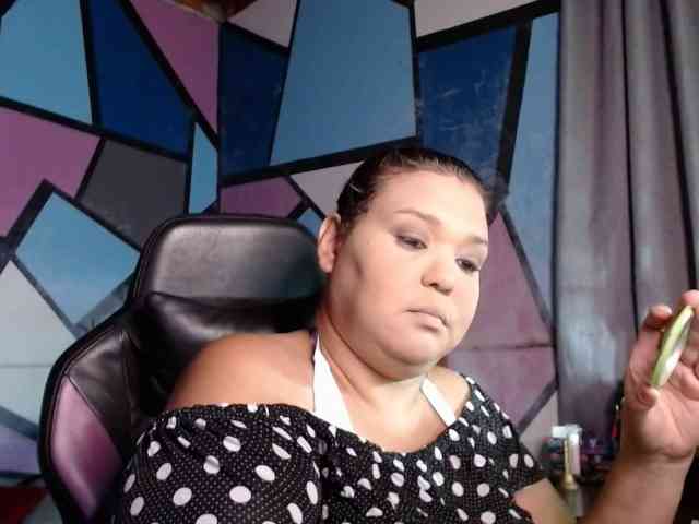 beautifulchubbyqueen webcam