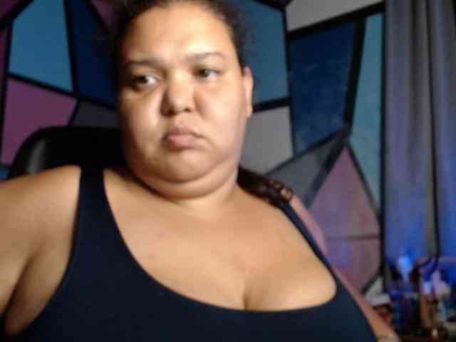 beautifulchubbyqueen webcam