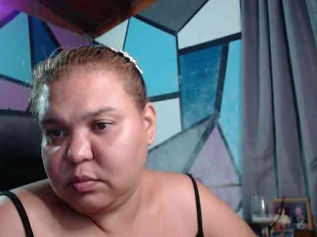 beautifulchubbyqueen webcam
