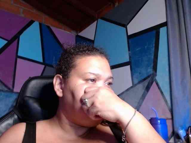 beautifulchubbyqueen webcam