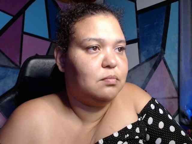 beautifulchubbyqueen webcam