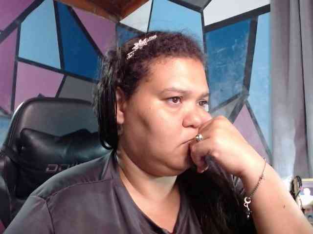 beautifulchubbyqueen webcam