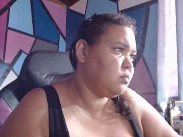 beautifulchubbyqueen webcam
