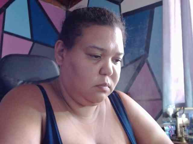 beautifulchubbyqueen webcam