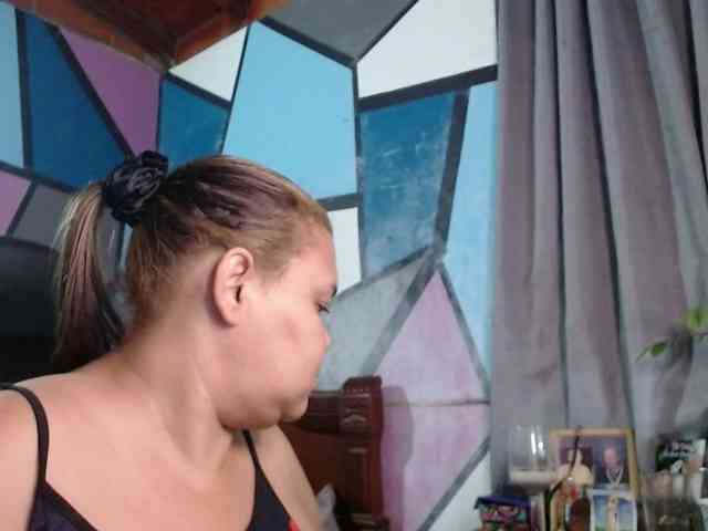 beautifulchubbyqueen webcam