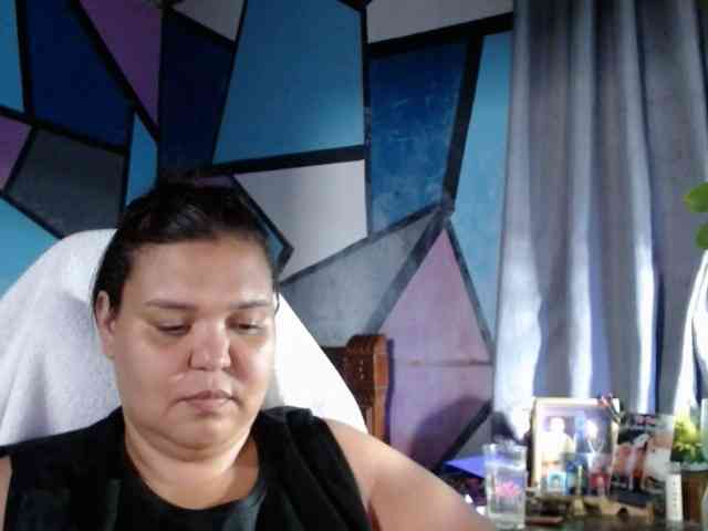beautifulchubbyqueen webcam