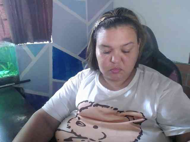 beautifulchubbyqueen webcam