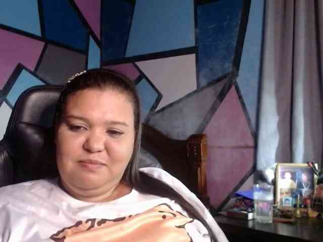 beautifulchubbyqueen webcam