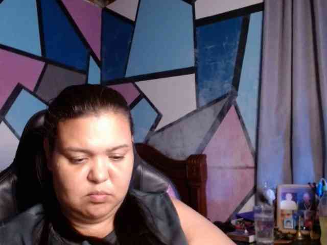 beautifulchubbyqueen webcam