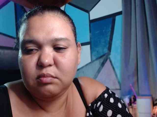 beautifulchubbyqueen webcam