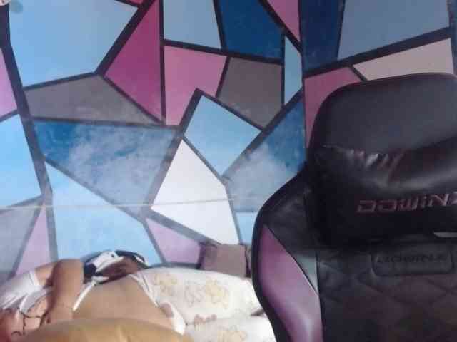 beautifulchubbyqueen webcam