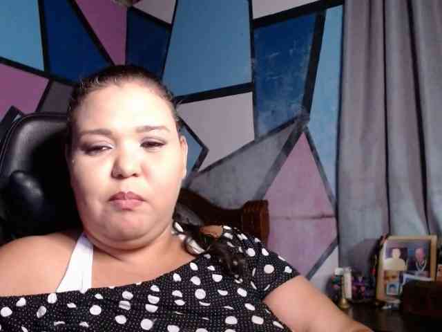 beautifulchubbyqueen webcam