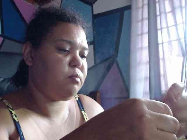 beautifulchubbyqueen webcam