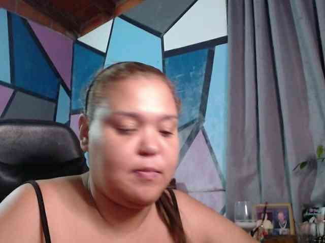 beautifulchubbyqueen webcam