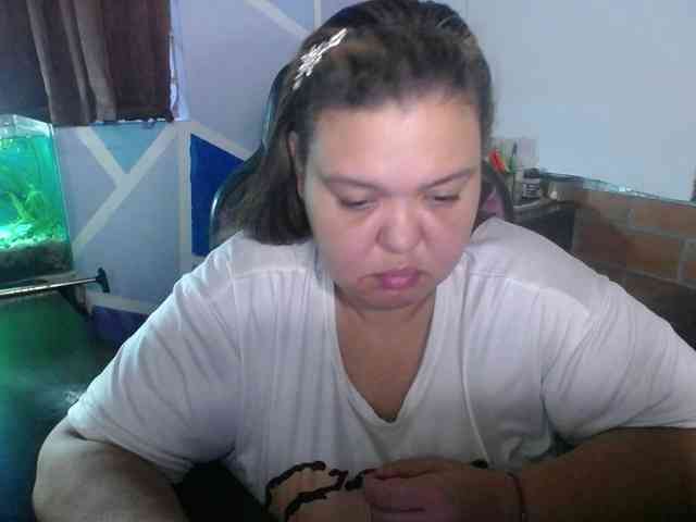 beautifulchubbyqueen webcam