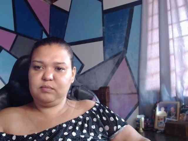 beautifulchubbyqueen webcam