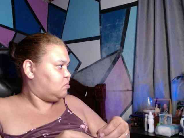 beautifulchubbyqueen webcam