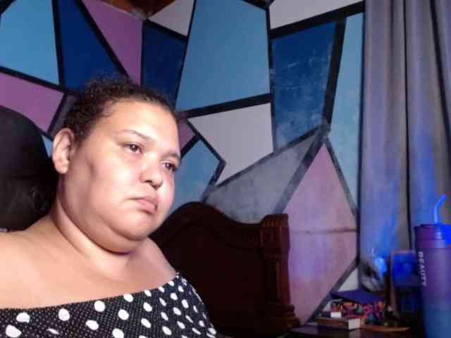 beautifulchubbyqueen webcam