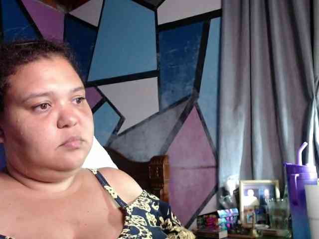 beautifulchubbyqueen webcam