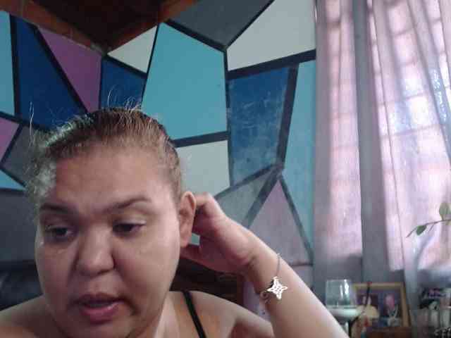 beautifulchubbyqueen webcam