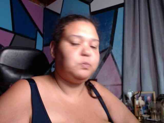 beautifulchubbyqueen webcam