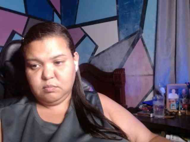 beautifulchubbyqueen webcam