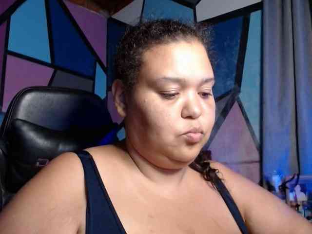 beautifulchubbyqueen webcam