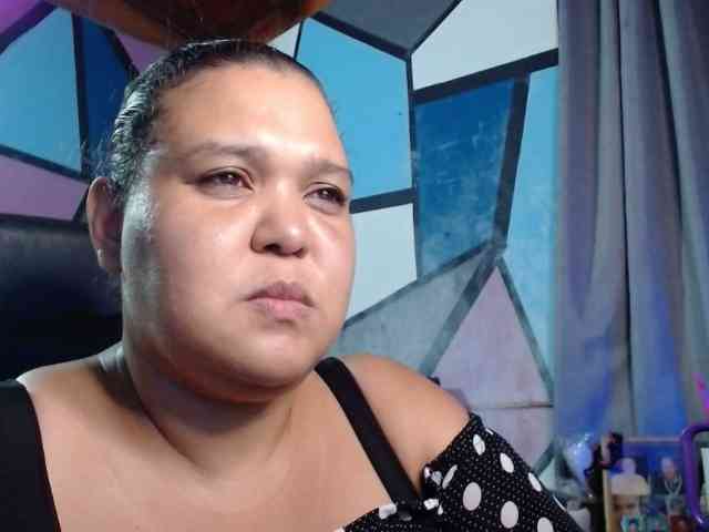 beautifulchubbyqueen webcam