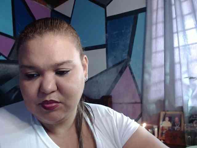 beautifulchubbyqueen webcam