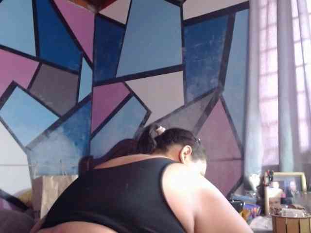 beautifulchubbyqueen webcam