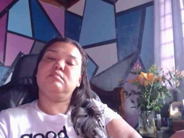 beautifulchubbyqueen webcam