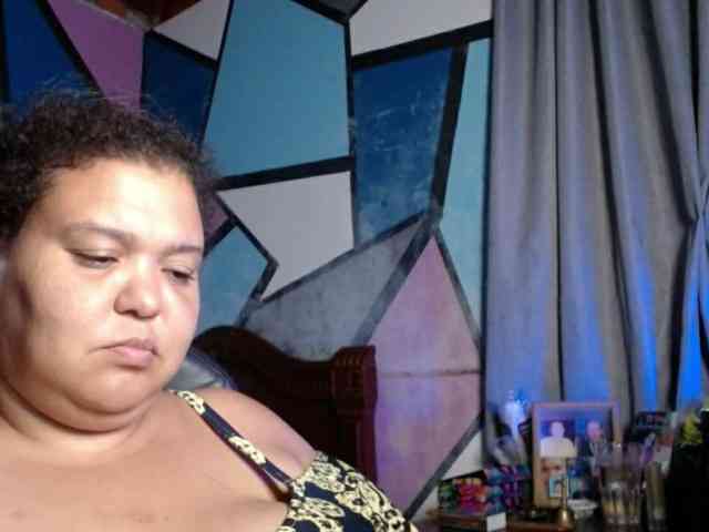 beautifulchubbyqueen webcam