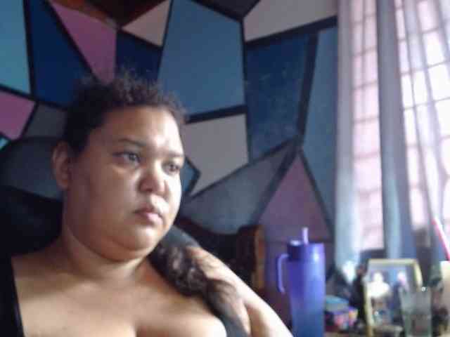 beautifulchubbyqueen webcam