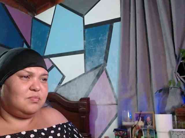 beautifulchubbyqueen webcam