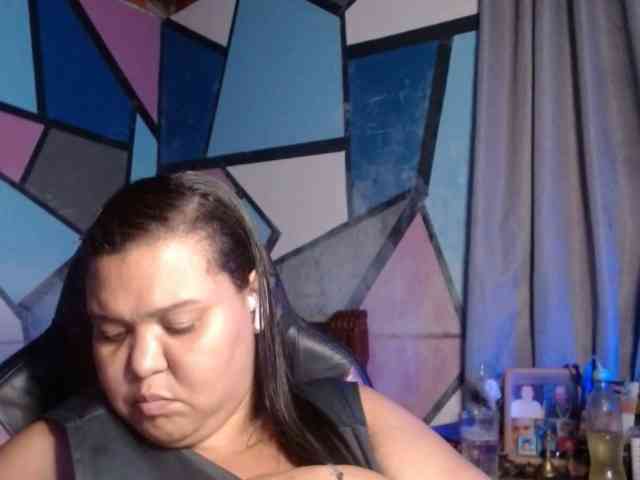 beautifulchubbyqueen webcam