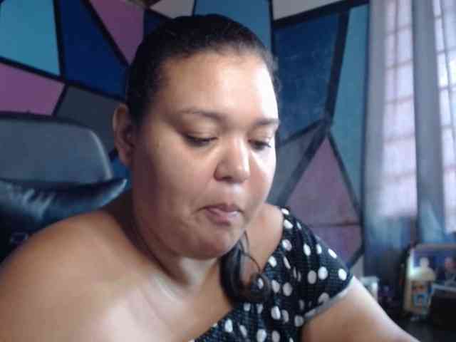 beautifulchubbyqueen webcam