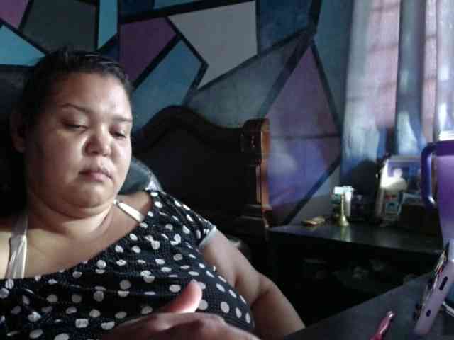 beautifulchubbyqueen webcam