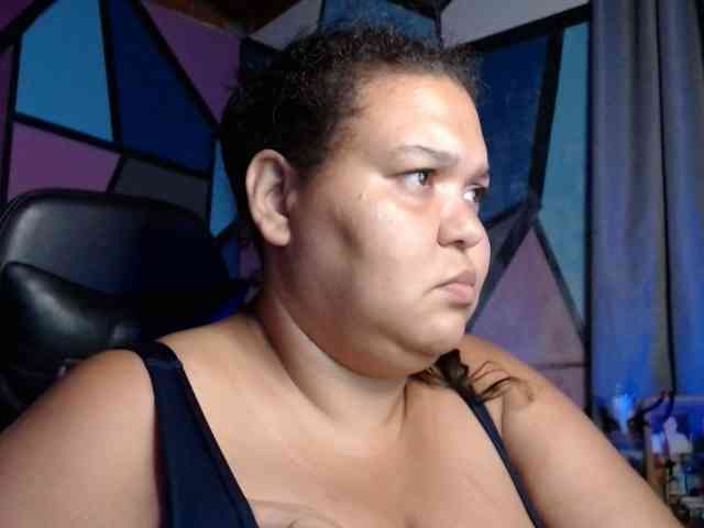 beautifulchubbyqueen webcam