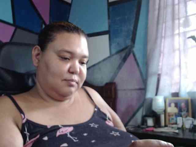 beautifulchubbyqueen webcam