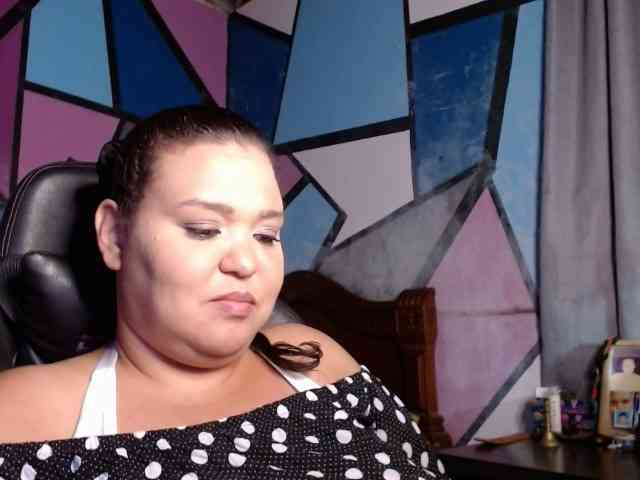 beautifulchubbyqueen webcam