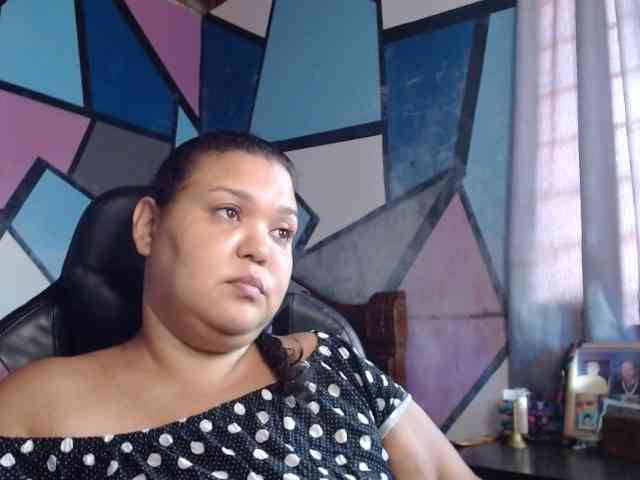 beautifulchubbyqueen webcam