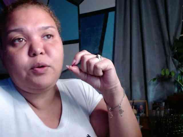 beautifulchubbyqueen webcam